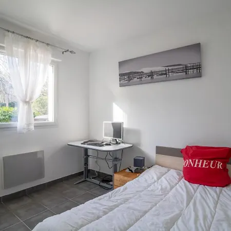 Maison Contemporaine A - 6 Pers, Proche Lac, Jardin, Quartier Calme, Avec Wifi - Fr-1-521-112 度假居