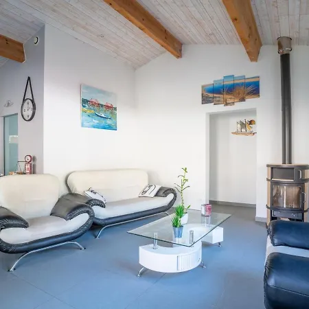 Holiday home Maison Contemporaine A - 6 Pers, Proche Lac, Jardin, Quartier Calme, Avec Wifi - Fr-1-521-112 Biscarrosse